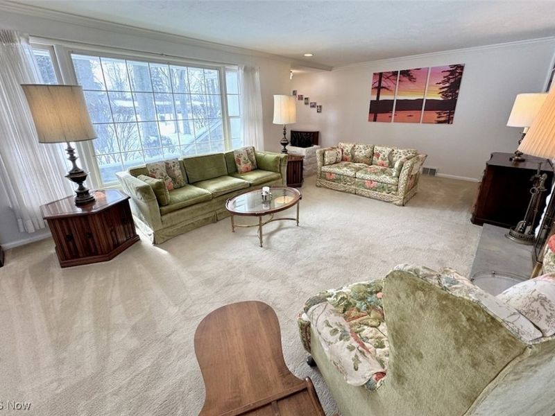 6205 S Woodlane Drive, Mayfield Village, OH 44143 Photo 7