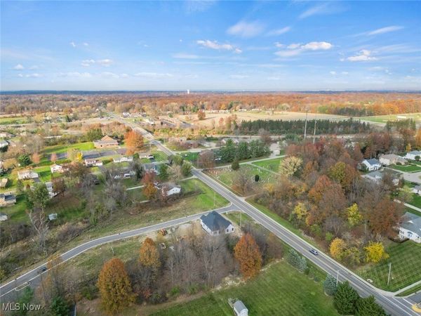 90 Villa Theresa Lane, Canfield, OH 44406