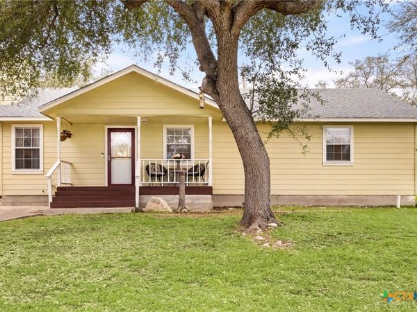 1143 Dawnridge Drive, Canyon Lake, TX 78133