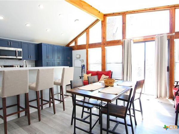 805 W 7th Avenue, Belton, TX 76513