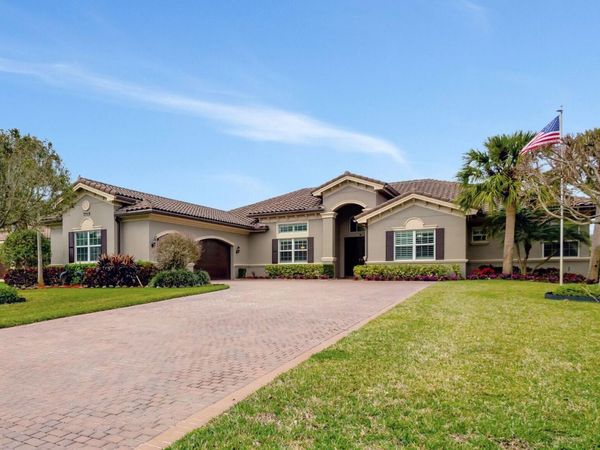 7715 Maywood Crest Drive, Palm Beach Gardens, FL 33412