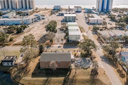 300 19th Ave. S photo 4