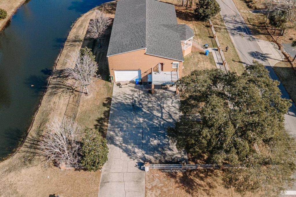 300 19th Ave. S Photo 36