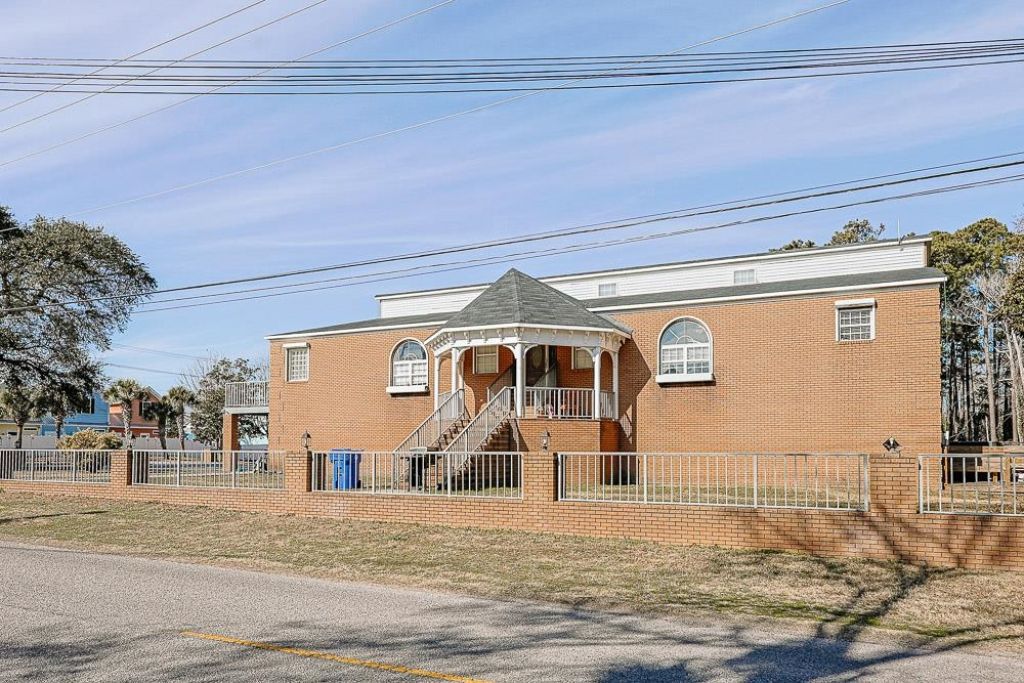 300 19th Ave. S Photo 38