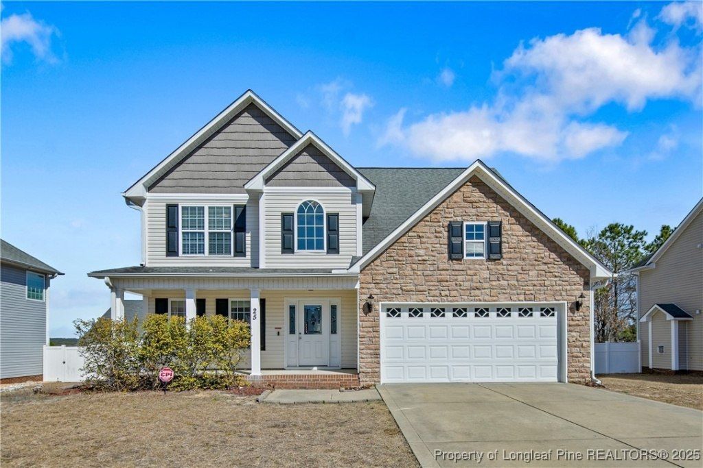 25 Trenton Place, Cameron, NC 28326 Main Photo