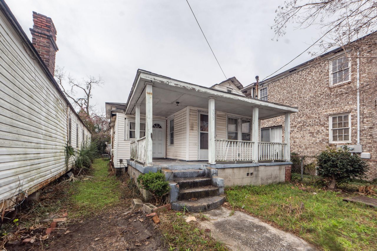 355 Nassau Street Photo 27