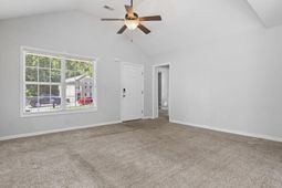 94 Winterberry Lane photo 4