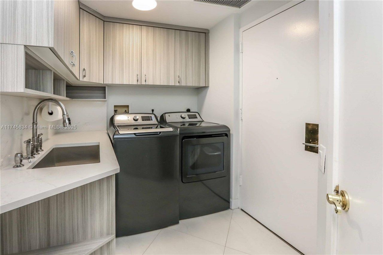 3801 NE 207th St, Unit 704, Aventura, FL 33180 Photo