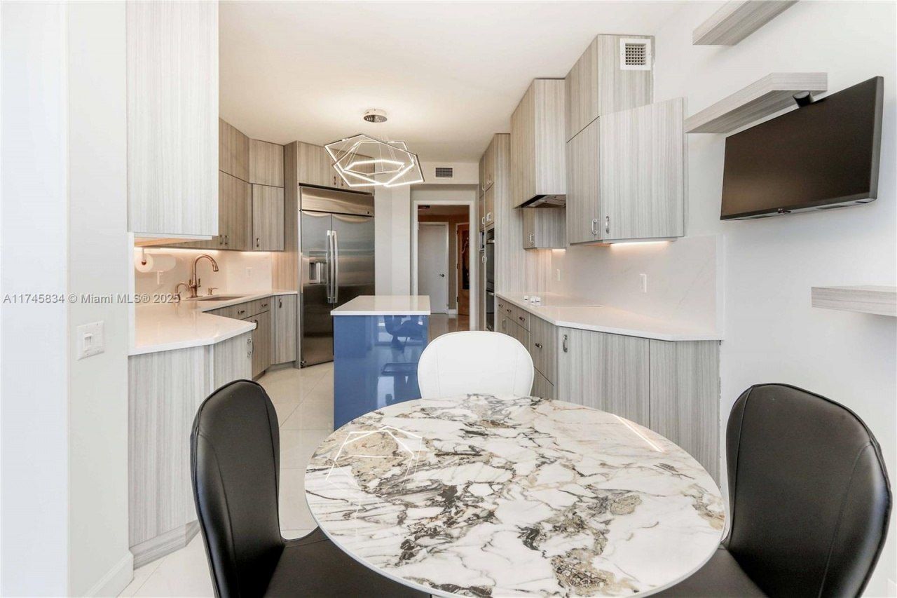 3801 NE 207th St, Unit 704, Aventura, FL 33180 Photo