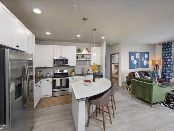 6919 Peachtree Dunwo Road, Unit 305, Sandy Springs, GA 30328