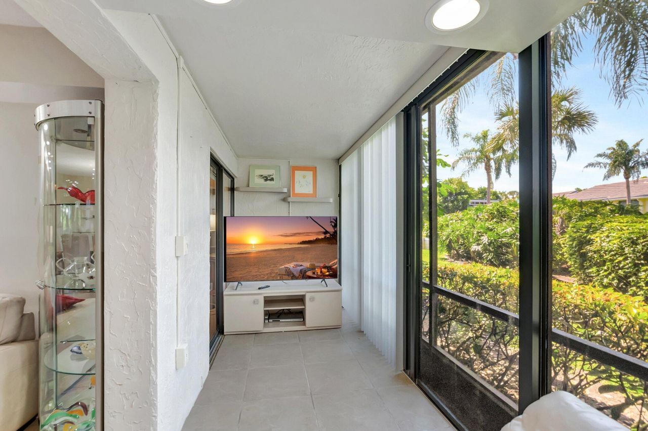 6734 Willow Wood Drive, Unit 1405, Boca Raton, FL 33434 Photo