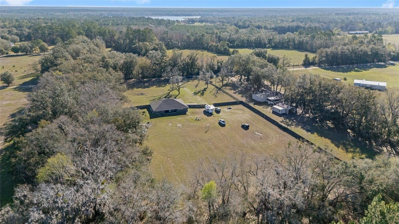 20536 NW 20th Terrace, Brooker, FL 32622 Photo
