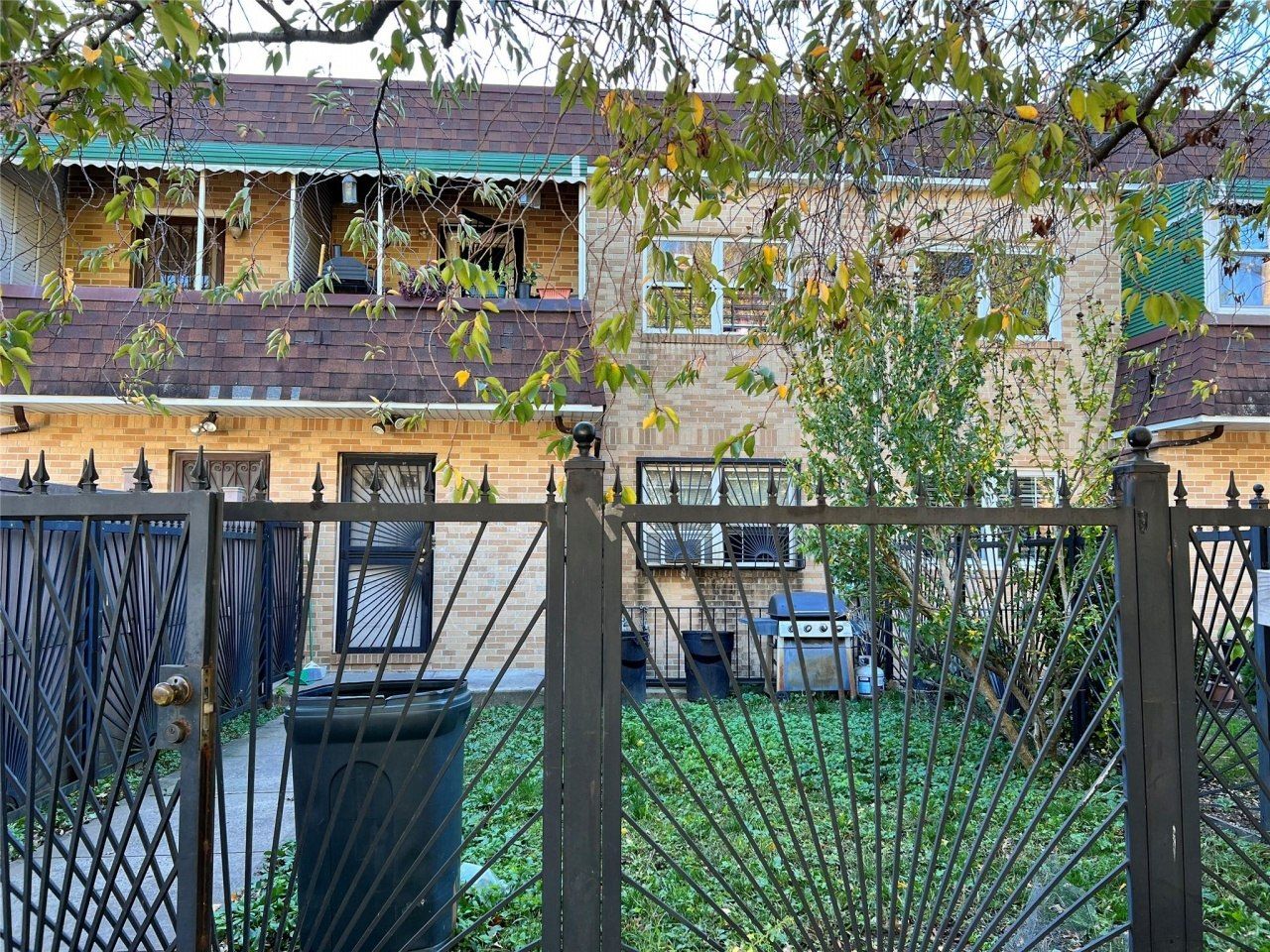 694 Jerome Street, Brooklyn, NY 11207 Main Photo