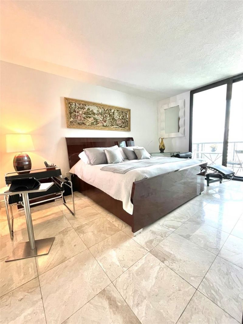 1 Beach Drive Se, Unit 2312, Saint Petersburg, FL 33701 Photo