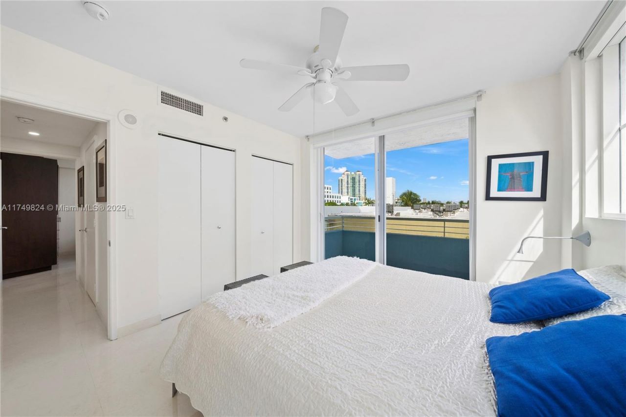 200 Ocean Dr, Unit 5D, Miami Beach, FL 33139 Photo