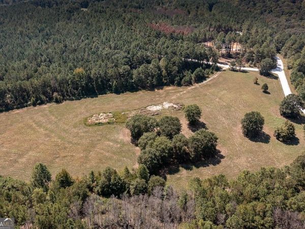 142 RiverSong Road, Carrollton, GA 30117