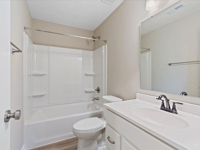 413 Bethpage Way, Unit 7-300, Turtle Creek Twp, OH 45036 Photo 18