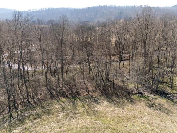 5 OLD WEATHERFORD CREEK RD, Lutts, TN 38471