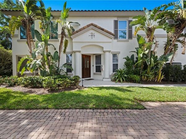 193 Colonade CIR, Unit 1506, NAPLES, FL 34103