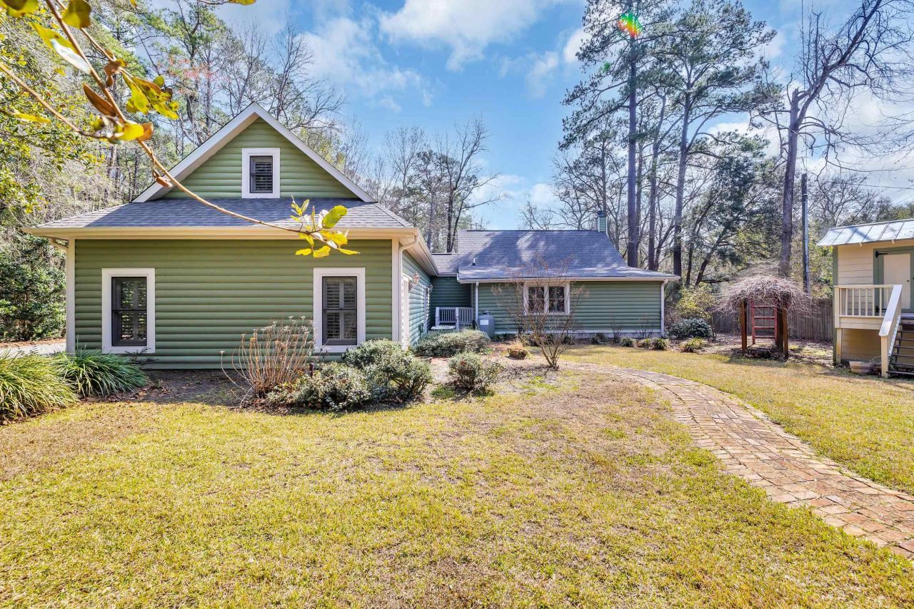 1444 Will-go Ave. Photo 32