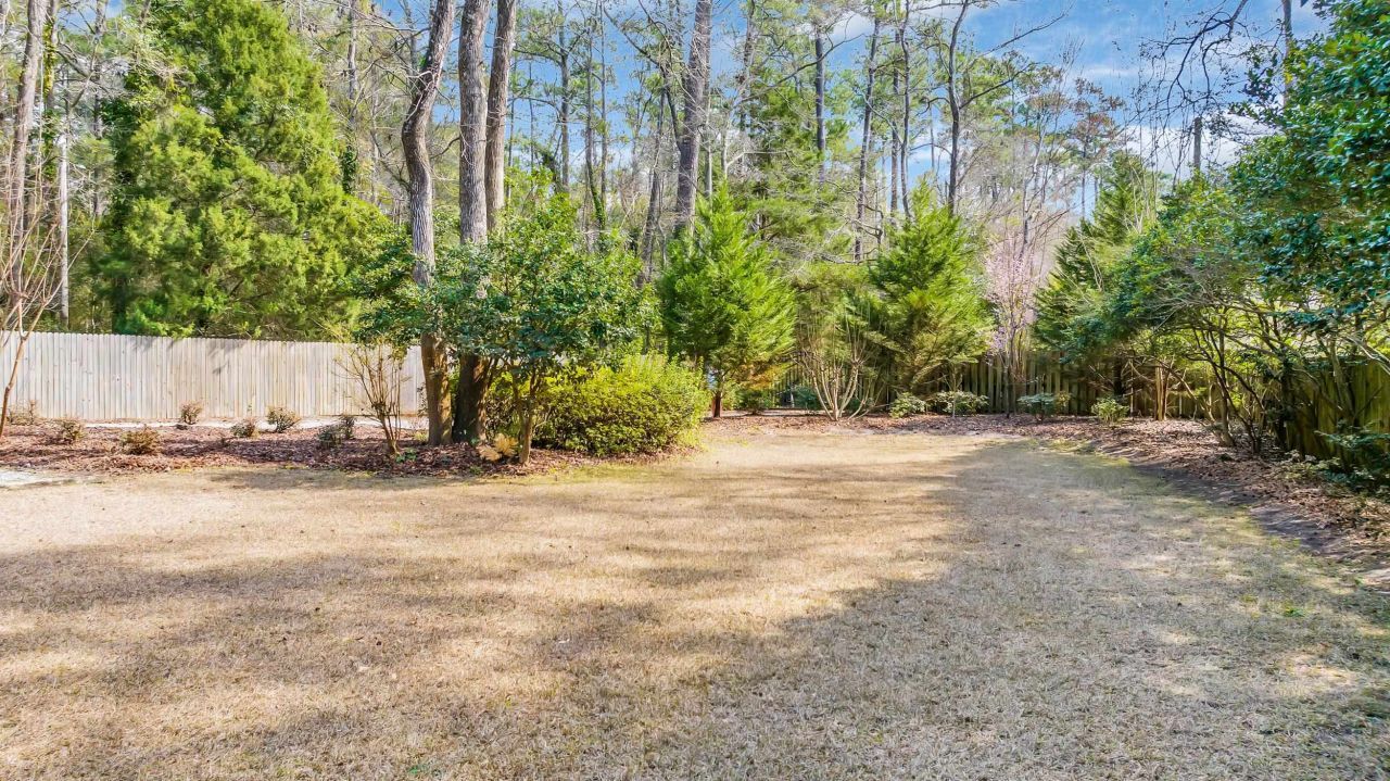 1444 Will-go Ave. Photo 54
