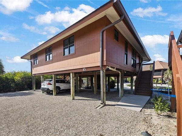 1811 Olde Middle Gulf DR, Unit 10, SANIBEL, FL 33957