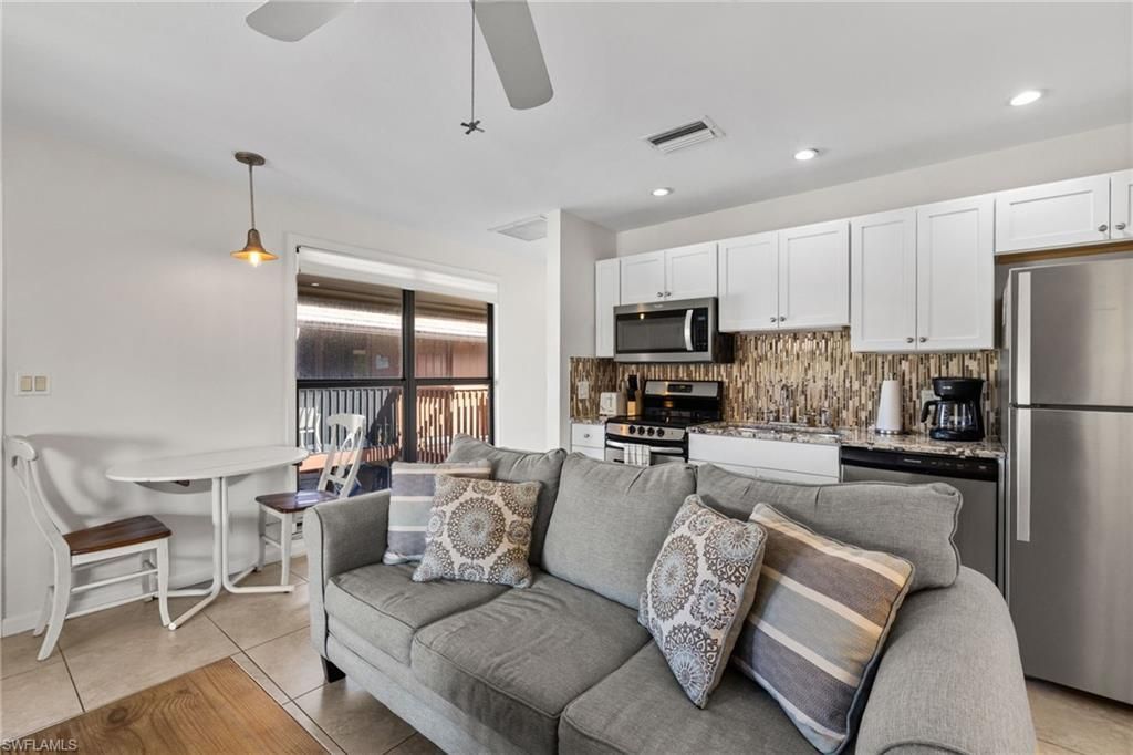 1811 Olde Middle Gulf Dr, Unit 10, Sanibel, FL 33957 Photo