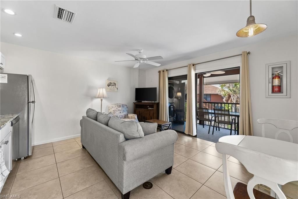 1811 Olde Middle Gulf Dr, Unit 10, Sanibel, FL 33957 Photo