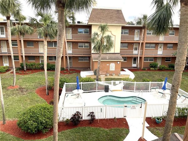 12760 INDIAN ROCKS ROAD, Unit 562, LARGO, FL 33774