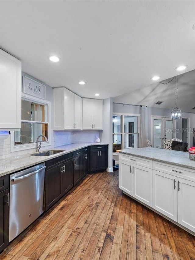 4588 Baycedar Lane, Sarasota, FL 34241 Photo
