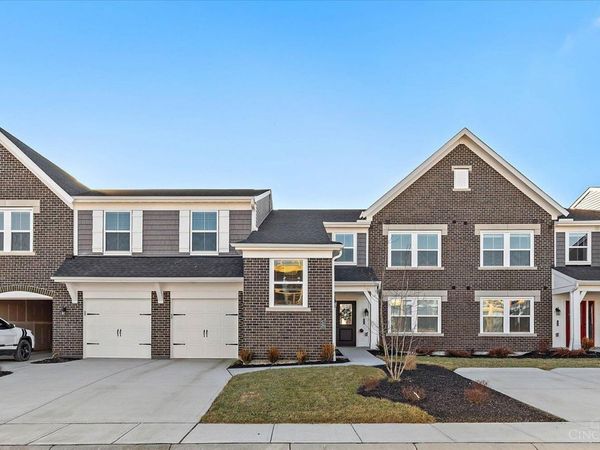 417 Bethpage Way, Unit 7-302, Turtle Creek Twp, OH 45036