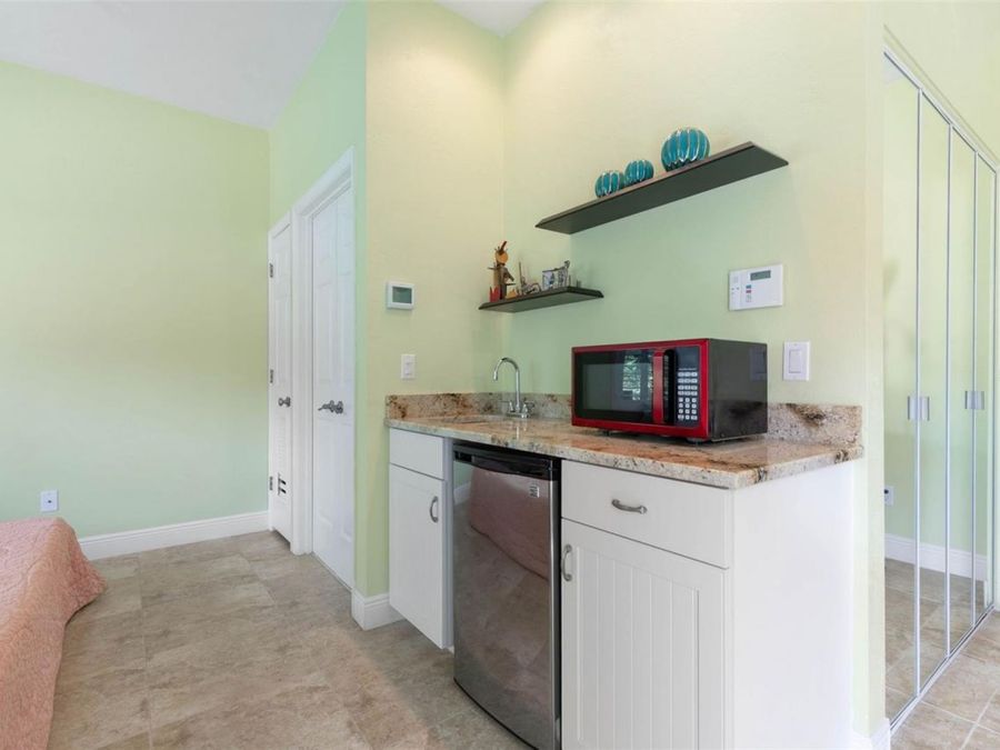 Property Image 94