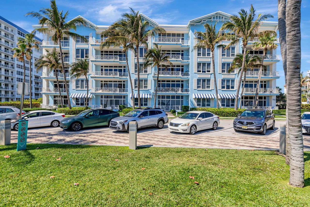 701 SE 21st Avenue, Unit 302, Deerfield Beach, FL 33441 Photo