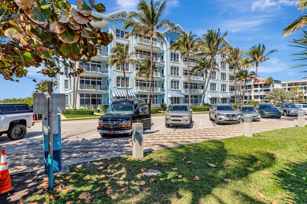 701 SE 21st Avenue, Unit 302, Deerfield Beach, FL 33441 Photo