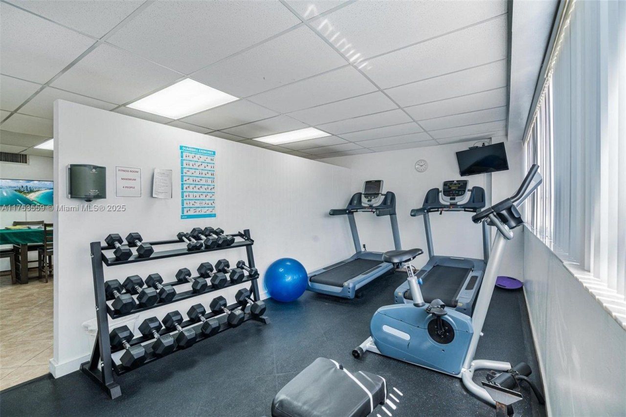 7300 Wayne Ave, Unit 317, Miami Beach, FL 33141 Photo