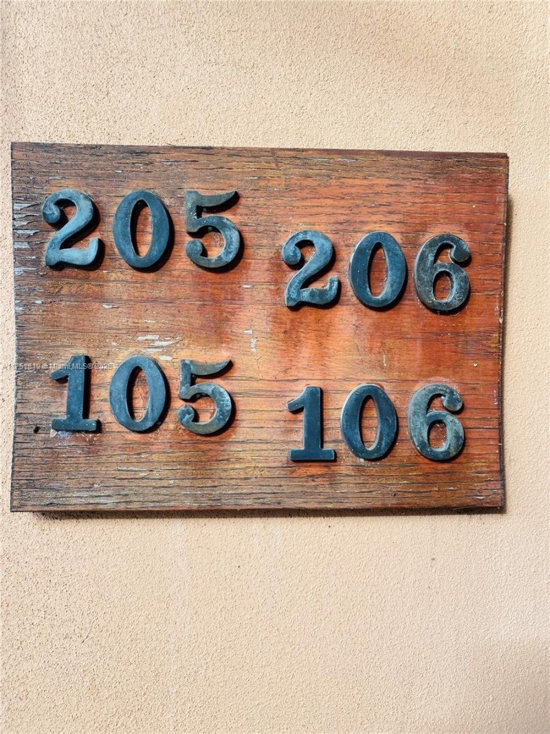 200 Azure Way, Miami Springs, FL 33166 Photo