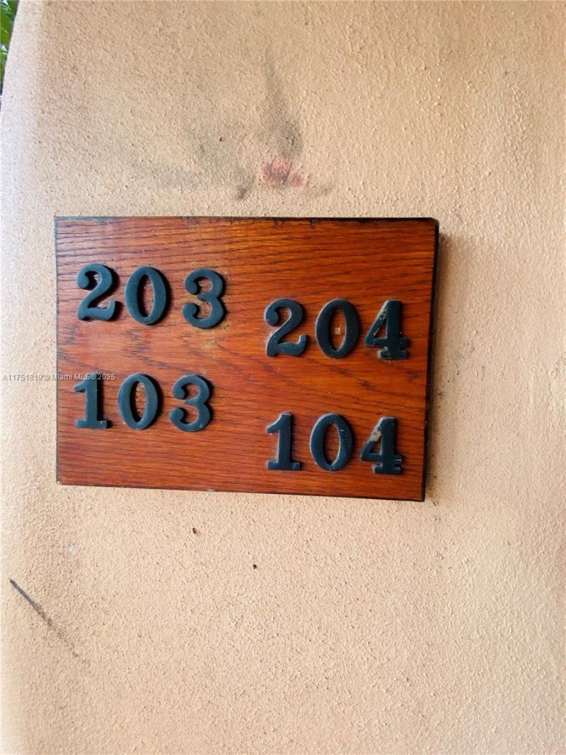 200 Azure Way, Miami Springs, FL 33166 Photo