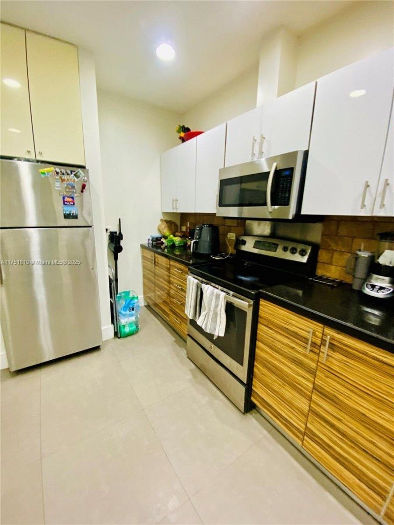 200 Azure Way, Miami Springs, FL 33166 Photo