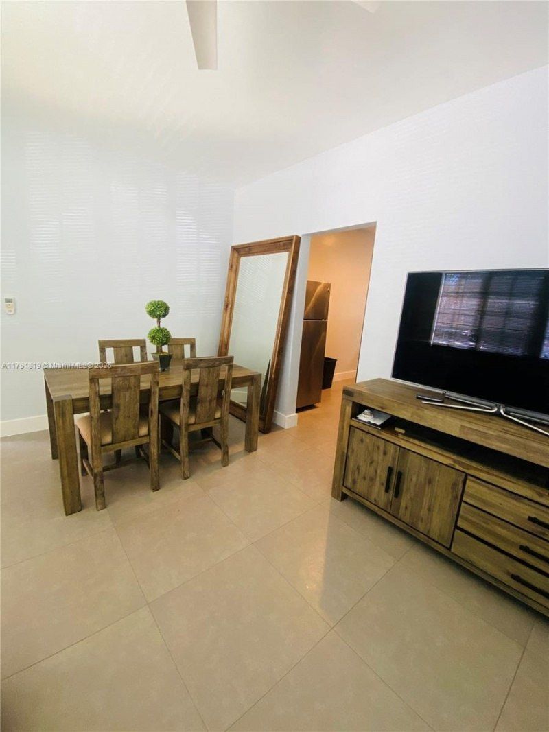 200 Azure Way, Miami Springs, FL 33166 Photo