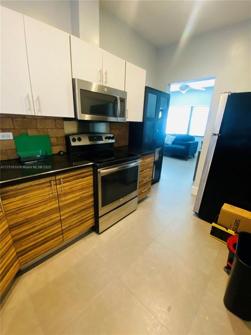 200 Azure Way, Miami Springs, FL 33166 Photo