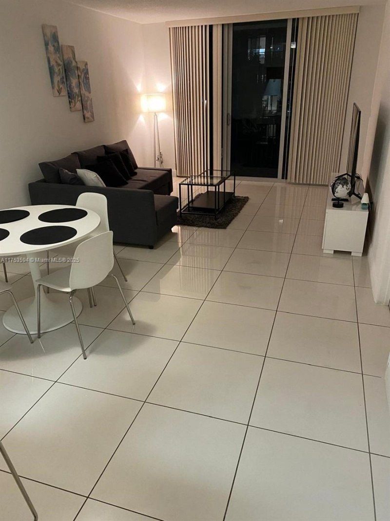 1750 N Bayshore Dr, Unit 2905, Miami, FL 33132 Photo