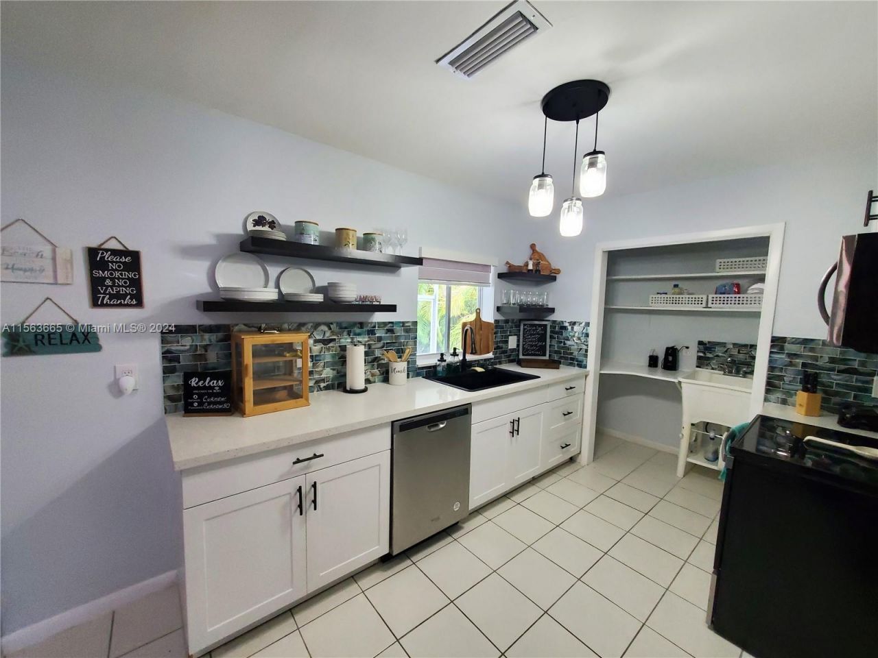 823 Lake Mcgregor Drive, Fort Myers, FL 33919 Photo