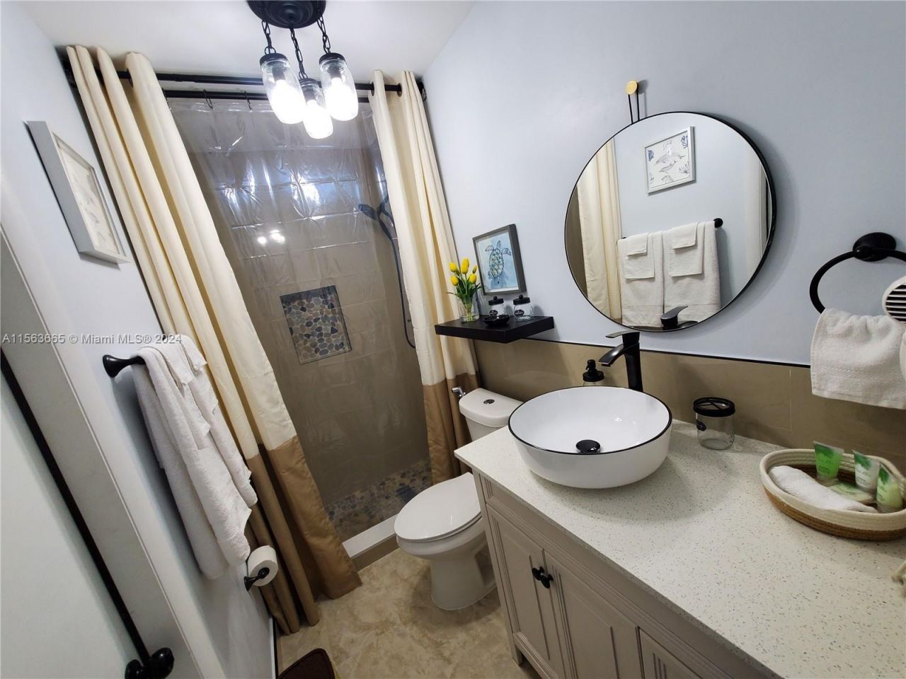 823 Lake Mcgregor Drive, Fort Myers, FL 33919 Photo