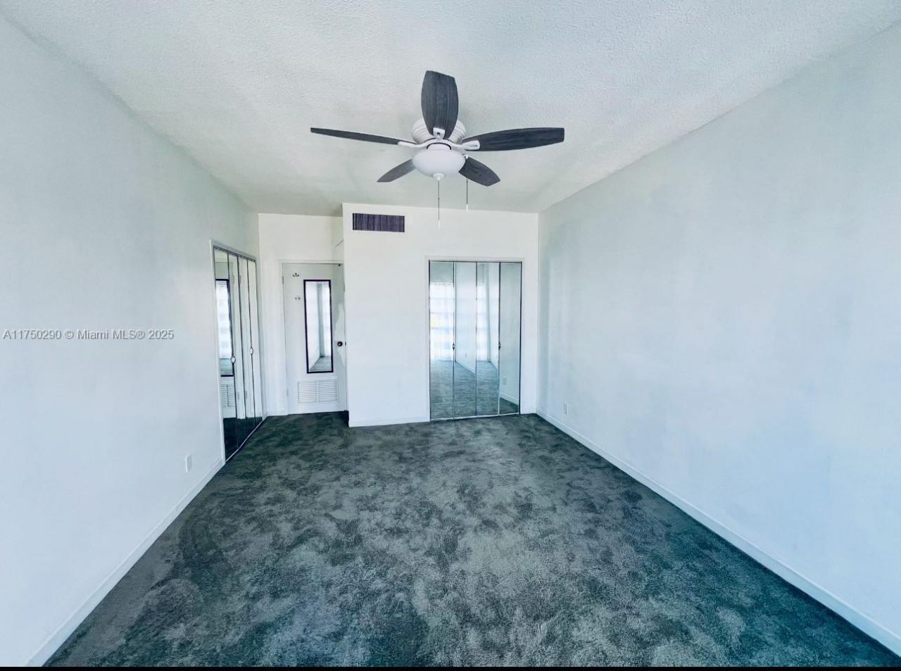 880 NE 69th St, Unit 12R, Miami, FL 33138 Photo