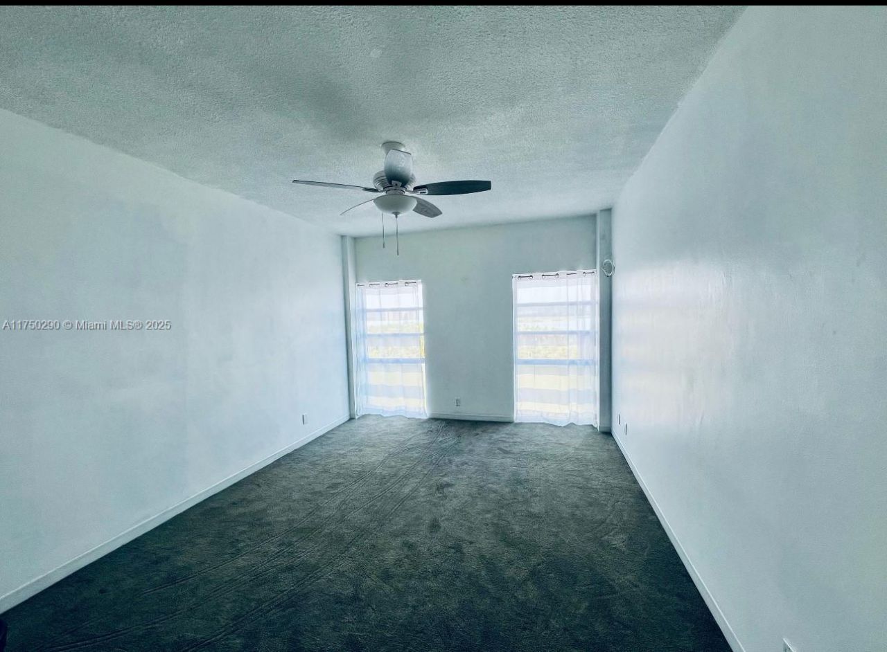 880 NE 69th St, Unit 12R, Miami, FL 33138 Photo