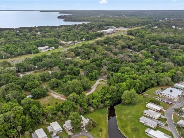 1712 Connell Rd, Leesburg, FL 34748