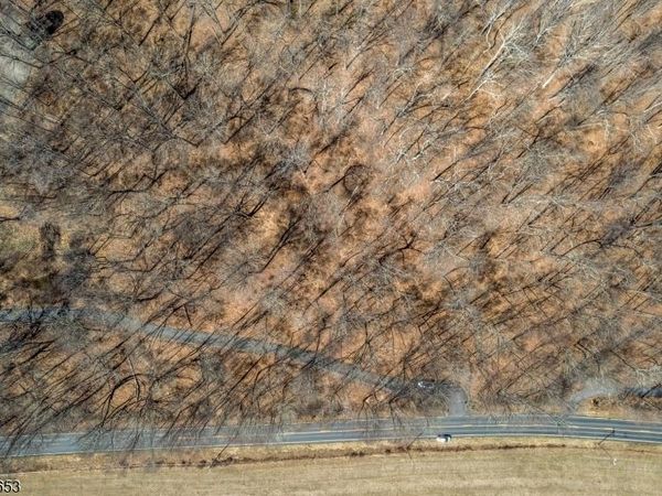 89 Millbrook Rd, Hardwick, NJ 07825