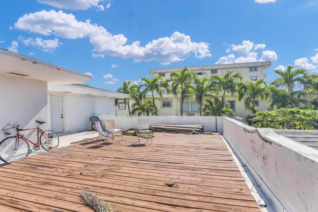 8430 Byron Avenue, Miami Beach, FL 33141 Photo