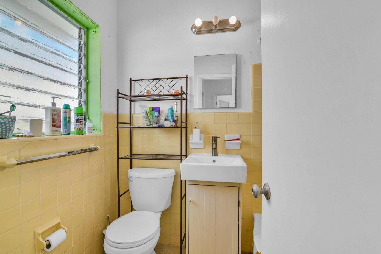 8430 Byron Avenue, Miami Beach, FL 33141 Photo