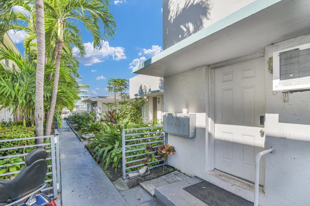 8430 Byron Avenue, Miami Beach, FL 33141 Photo
